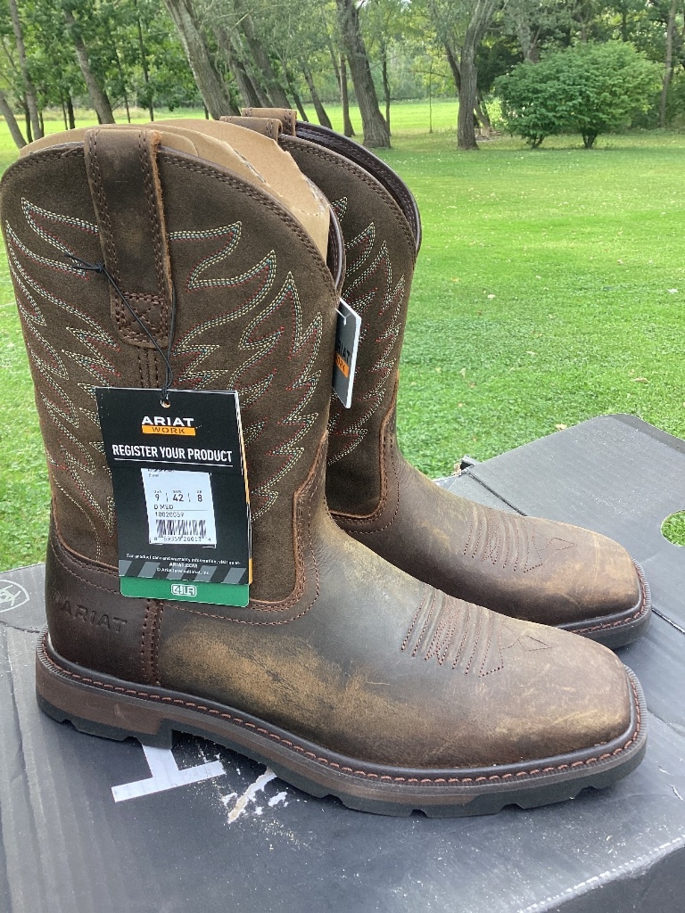 New in Box Ariat Groundbreaker Square Toe Work Boots Western Mens 9 New with tag